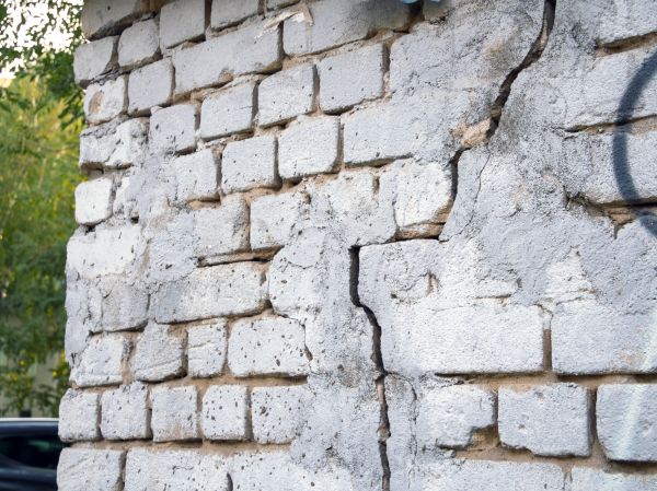 Cracked Brick Wall Repair in Allentown
